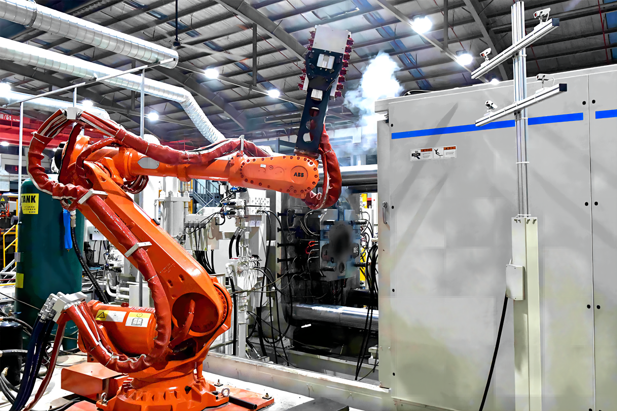 品成金屬滿足客戶自動(dòng)化生產(chǎn)需求，可根據(jù)客戶自動(dòng)化生產(chǎn)線提供壓鑄模具的整體解決方案